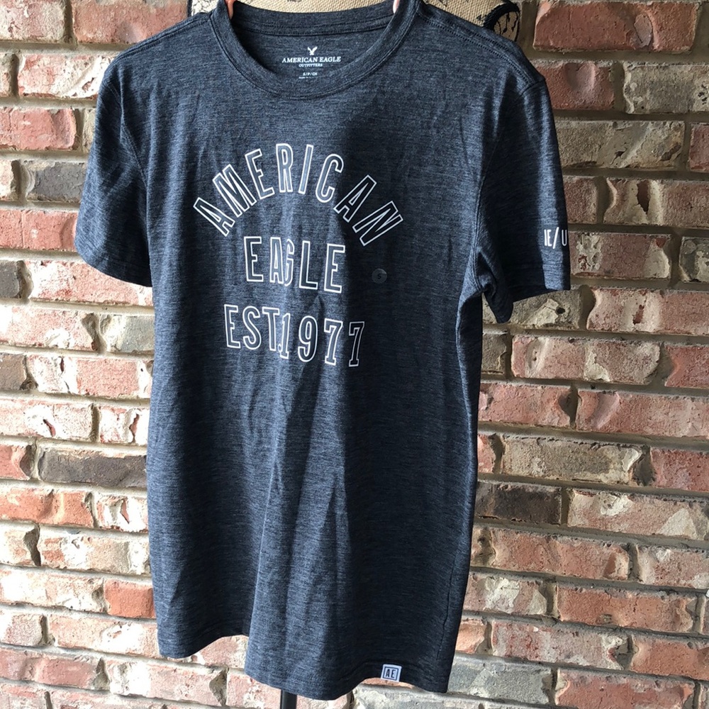 American Eagle men tee SZ small NWOT